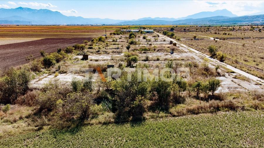 Teren Construcții intravilan de 13750 mp, în Sud-Est