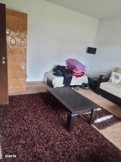 Casă cu 4 camere cu Teren 500 Mp în Central