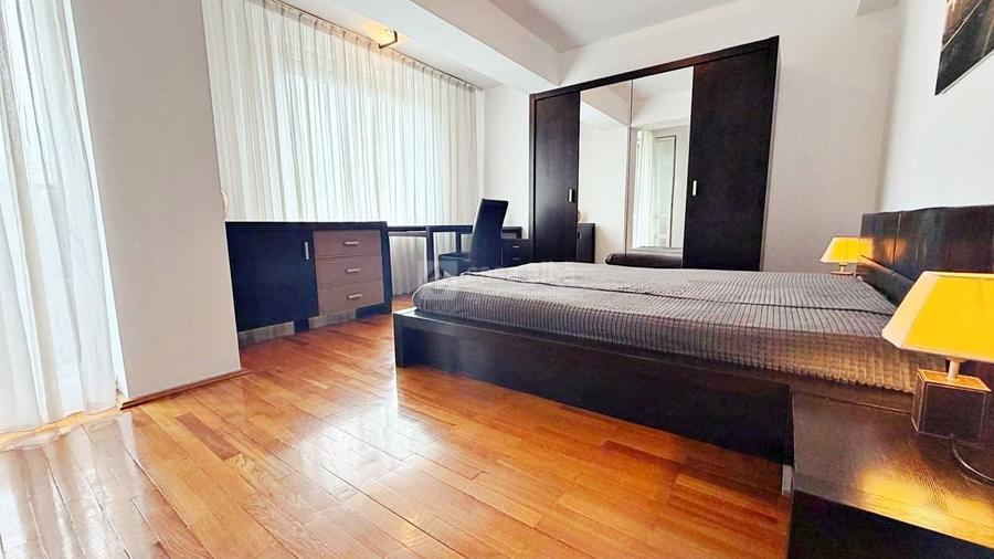 Central, 2 camere premium, vedere spre Mitropolie, parcare inclusa - 9