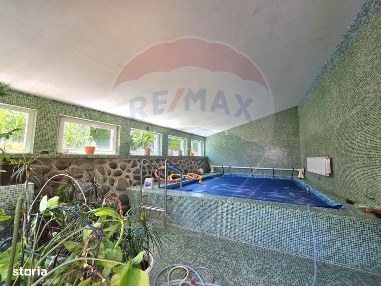 Casă cu 4 camere cu Teren 4534 Mp în Central