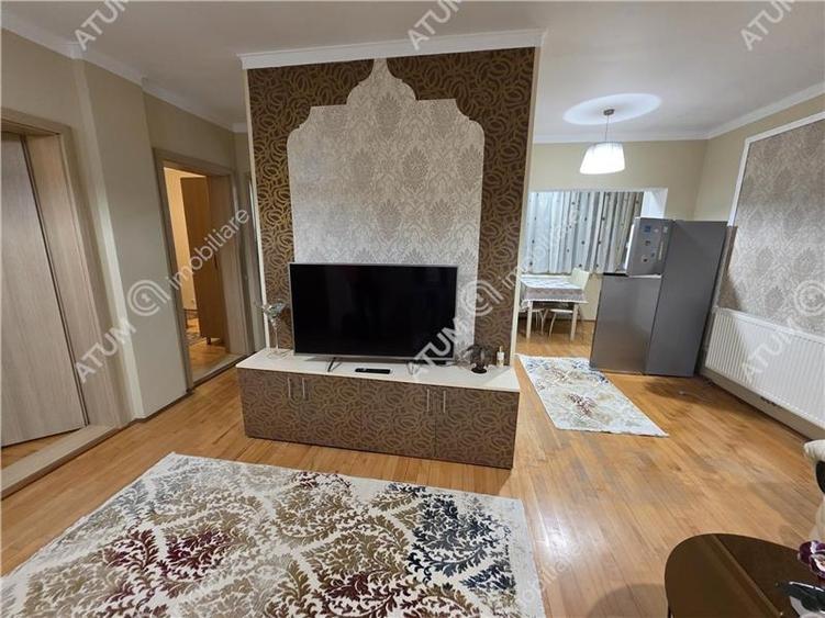 Apartament cu 3 camere decomandat, mobilat în Tilișca