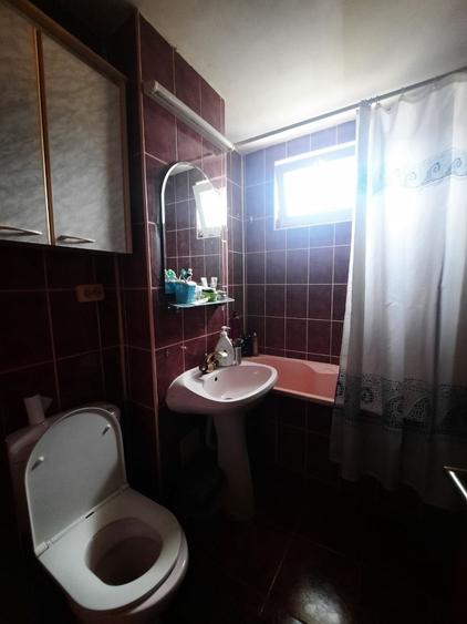 Apartament cu 2 camere decomandat în Mărăței