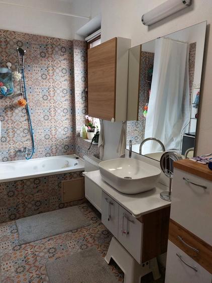 Apartament cu 2 camere semidecomandat în Brâncoveanu