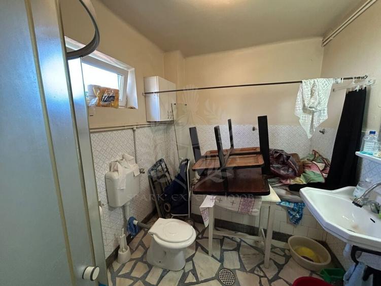 Casă cu 3 camere cu Teren 580 Mp în Central
