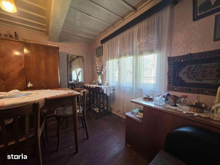 Casă cu 3 camere în Turcheș
