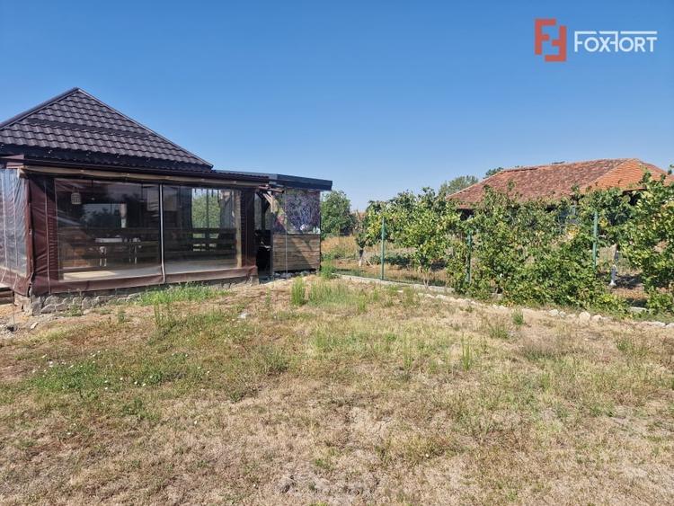 Casă individuală cu 2 camere cu Teren 700 Mp în Icloda