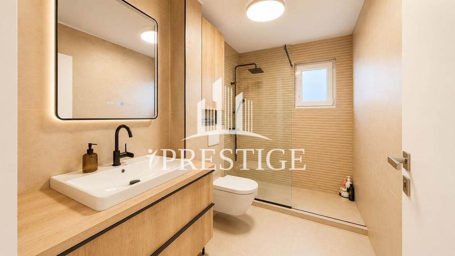 Apartament cu 4 camere decomandat, mobilat în Piața Cluj