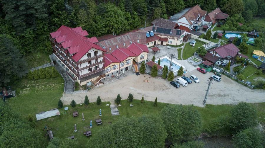 Casă cu 4 camere în Rășinari