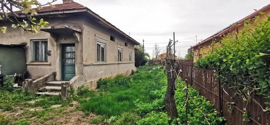 Casă cu 2 camere cu Teren 1500 Mp în Fusea