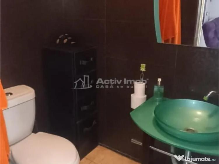 Casă cu 4 camere cu Teren 300 Mp în Central
