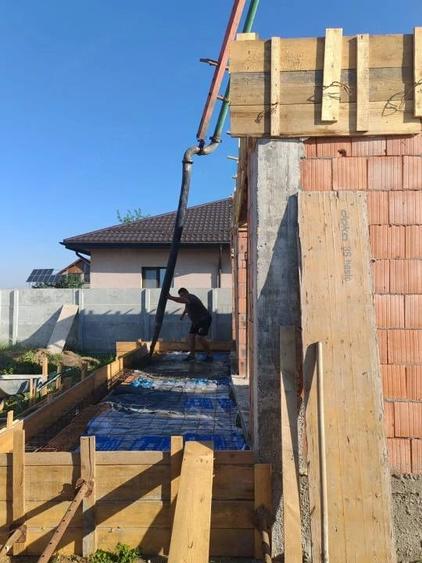 Casă cu Teren 330 Mp în Olteni