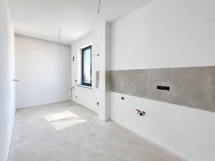 Apartament cu 3 camere decomandat în Eminescu