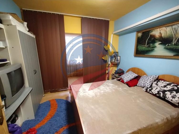 Apartament 4 camere decomandat de vanzare– Craiova, Lăpuș, lângă Mall Electro - 1