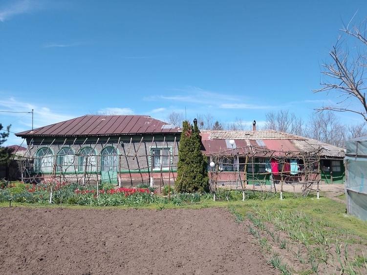 Casă cu 4 camere în Valea Stânii