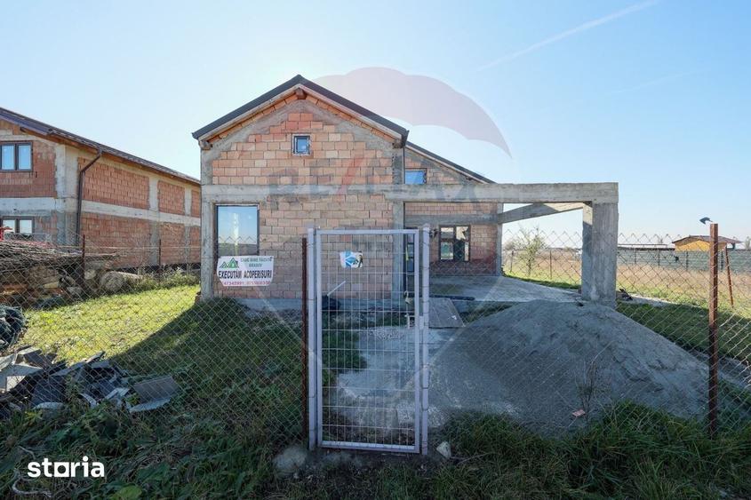 Casă cu 3 camere cu Teren 250 Mp în Bod