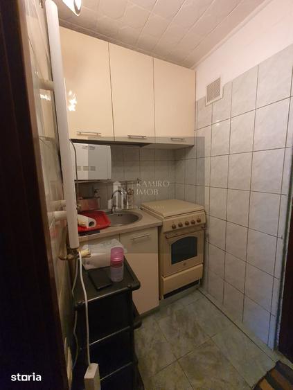 Garsonieră în Apărătorii Patriei