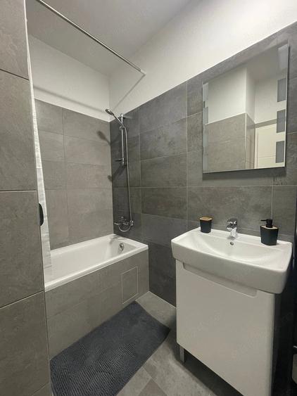Apartament cu 2 camere semidecomandat în Dudeștii Noi