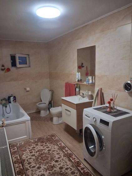 Apartament cu 2 camere semidecomandat în Cezar Petrescu