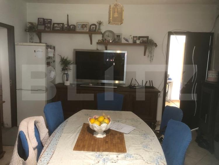 Casă individuală cu 5 camere cu Canalizare în Careiului
