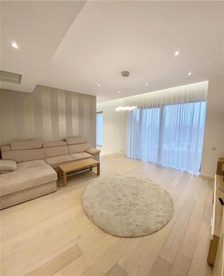 Apartament cu 3 camere decomandat, mobilat în Herăstrău