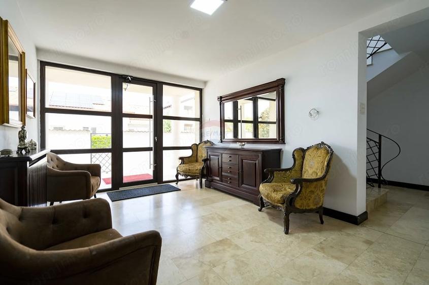 Casă cu 4 camere cu Teren 925 Mp în Nufărul