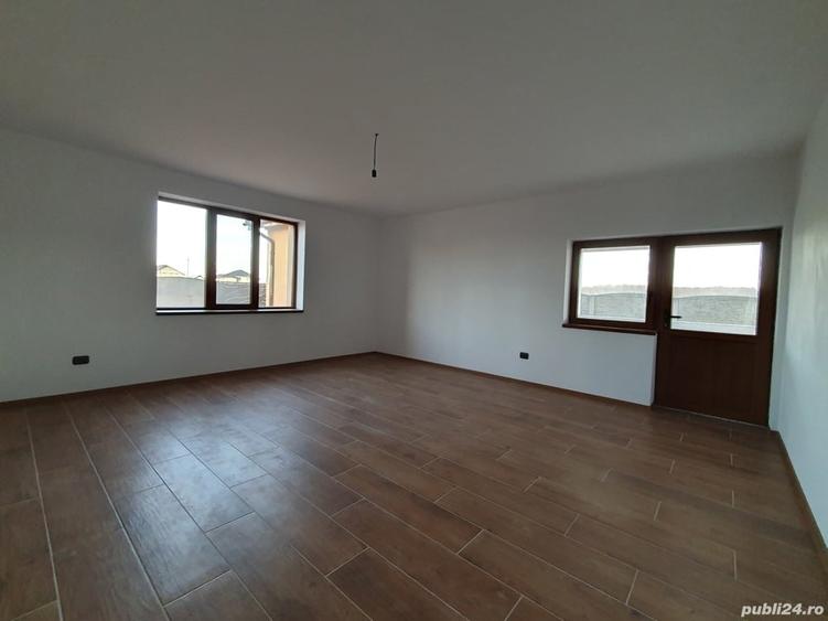 Spațiu comercial, de 450 mp, în Șag