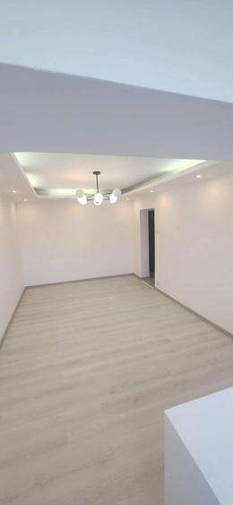 Apartament cu 3 camere decomandat în Lujerului