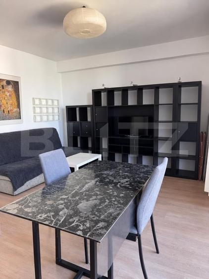Apartament cu 3 camere decomandat, mobilat în Torontalului