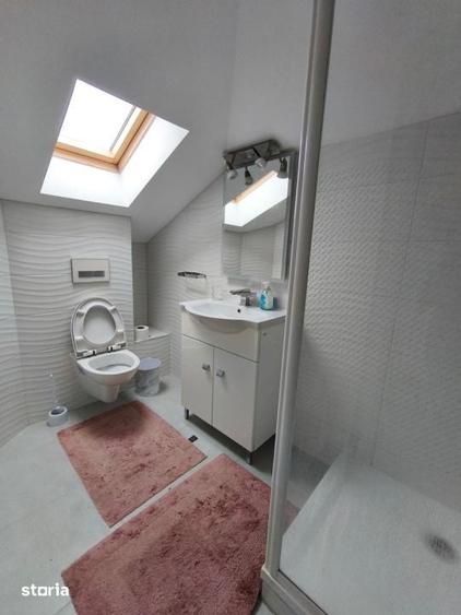 Casă cu 5 camere cu Teren 500 Mp în Central