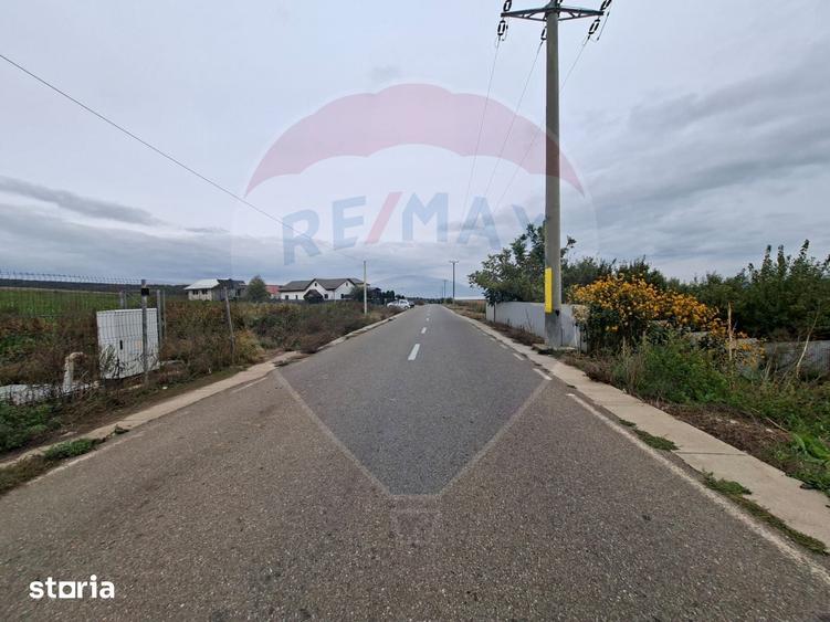 Teren de 5000 mp, în Central