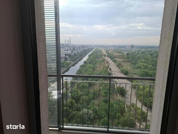 Apartament cu 3 camere în Văcăresti