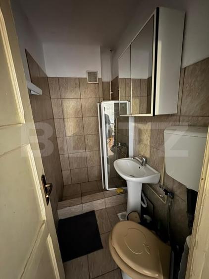 Apartament cu 2 camere semidecomandat, mobilat în Ultracentral