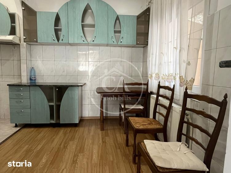 Casă cu 3 camere decomandat cu Teren 250 Mp în Central