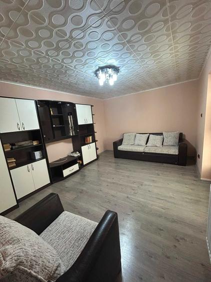 Casă cu 3 camere decomandat cu Teren 600 Mp în Central