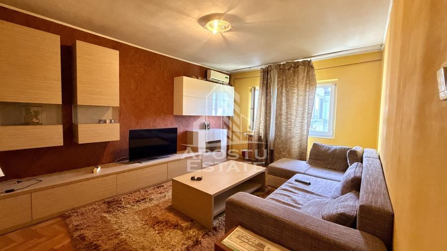 Apartament cu 3 camere decomandat, mobilat în Bucovina