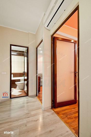 Apartament cu 3 camere decomandat, mobilat în Port