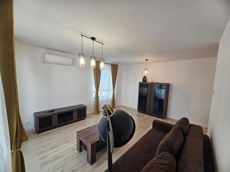 Apartament cu 2 camere decomandat în Băneasa