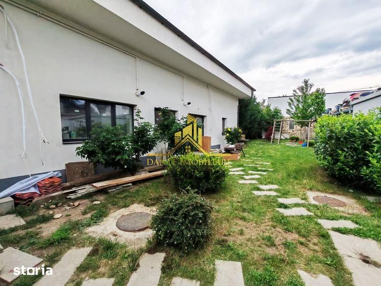 Casă cu 3 camere cu Canalizare în Central