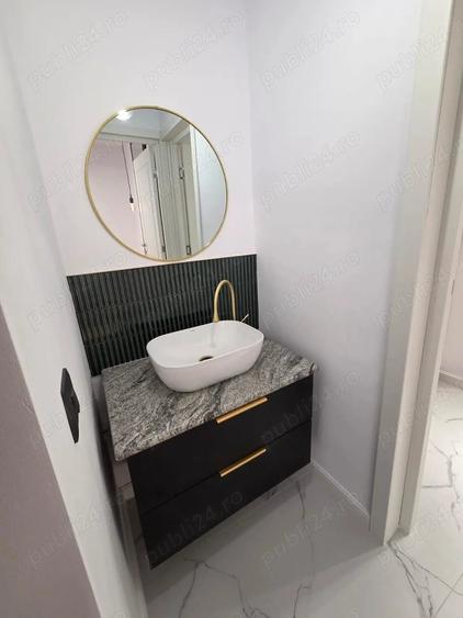 Apartament cu 4 camere decomandat în Ultracentral