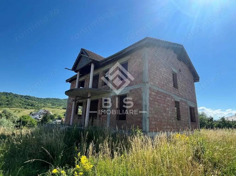 Casă cu Teren 910 Mp în Central