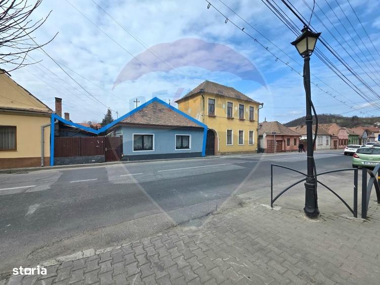 Casă cu 3 camere cu Teren 197 Mp în Central