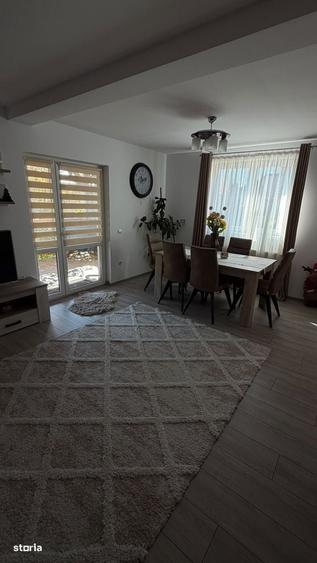 Casă cu 4 camere în Sângeorgiu de Mureș