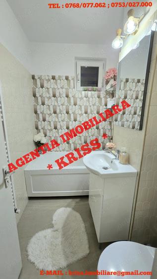 Apartament cu 2 camere semidecomandat în Craiovei