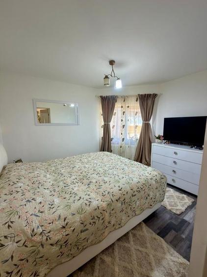 Casă cu 4 camere cu Teren 400 Mp în Valea Adâncă
