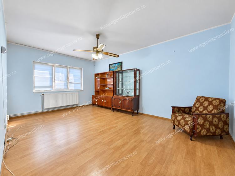 Apartament cu 2 camere decomandat în Piața Centrală