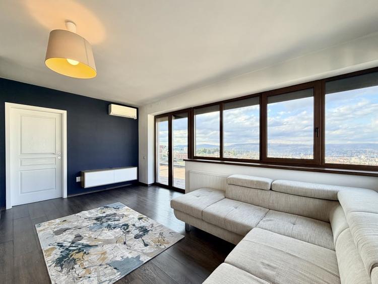 Apartament cu 2 camere semidecomandat, mobilat în Bună Ziua