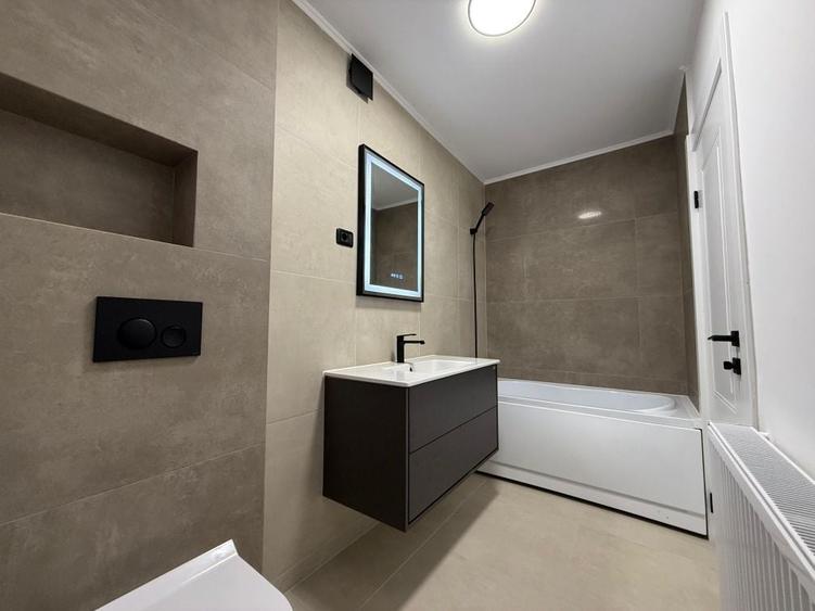 Apartament cu 2 camere decomandat în Centrul Istoric