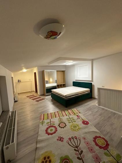 Casă cu 2 camere cu Teren 100 Mp în Central