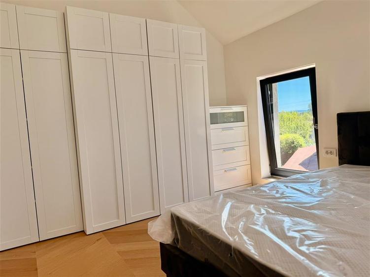 Casă cu 3 camere cu Teren 350 Mp în Exterior Vest