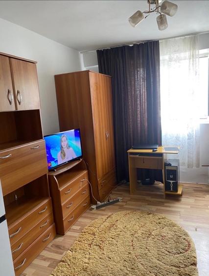 Garsonieră decomandată în Nord